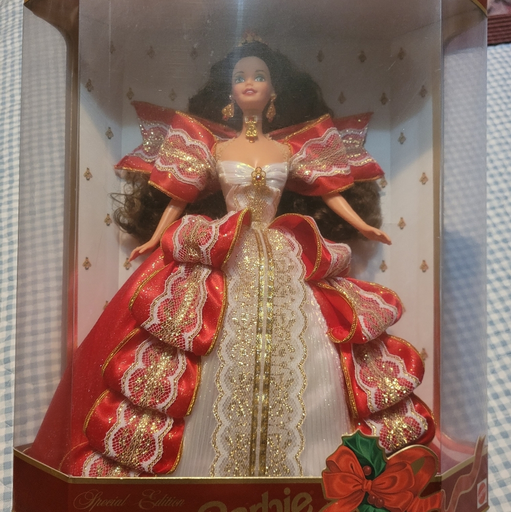 1997 Vintage Holiday Barbie